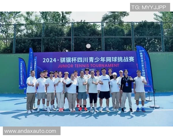 成都网球队以74分领跑杯赛积分榜展现强劲实力与团队合作精神